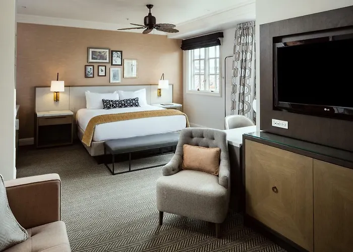 La Valencia Hotel